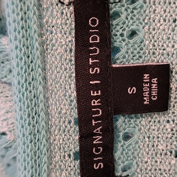 Signature Studio small blue sweater like peplum hi low tank - Picture 3 of 4